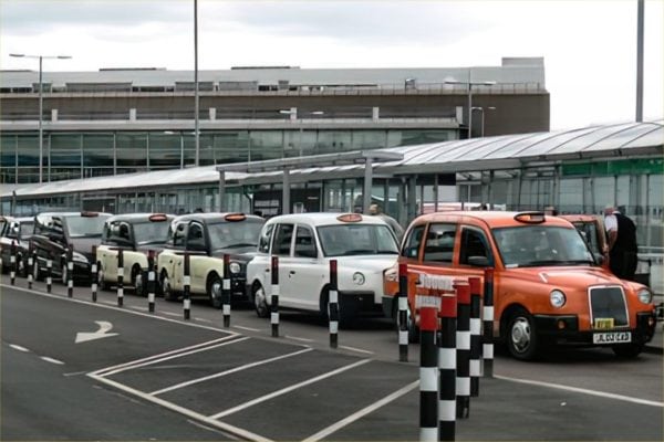 Is Edinburgh Airport Taxis More Affordable Than Metered Airport Taxis?