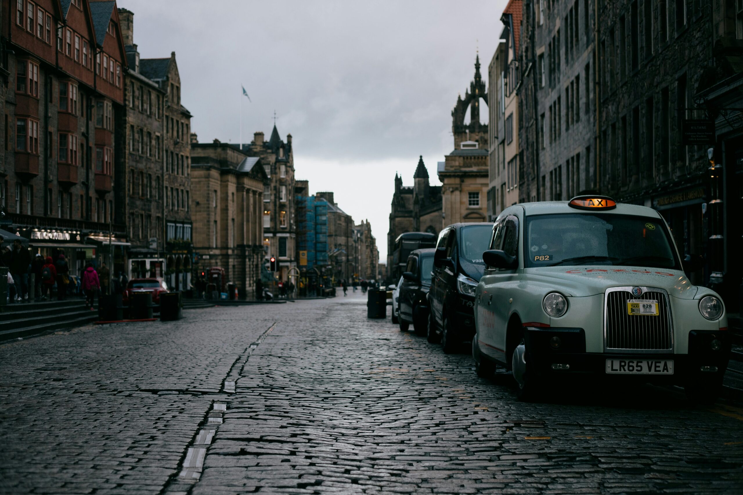 Cancel Airport Taxi Edinburgh | Change Booking Guide