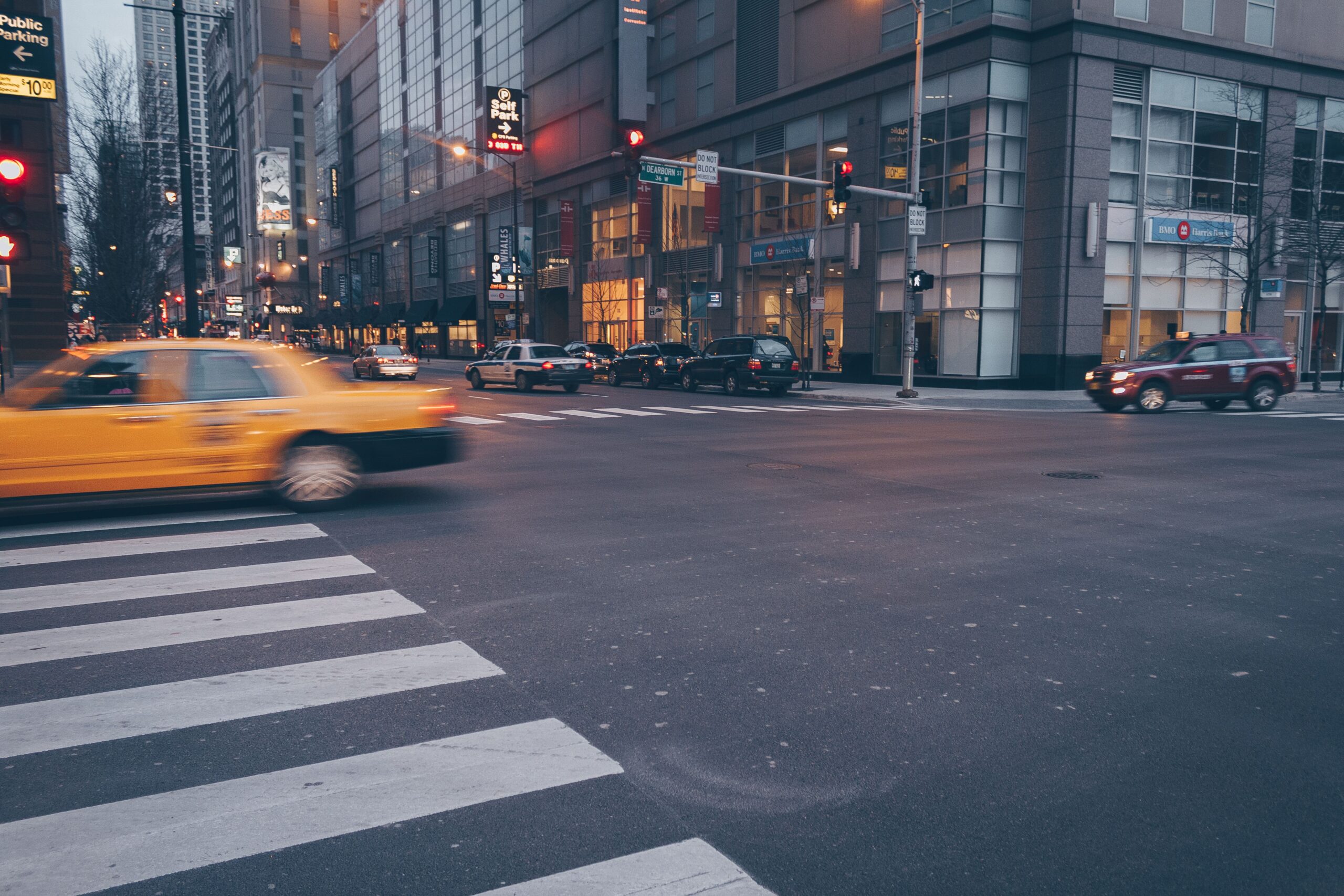 How Much Does a Taxi from Edinburgh Airport to Midlothian Cost?