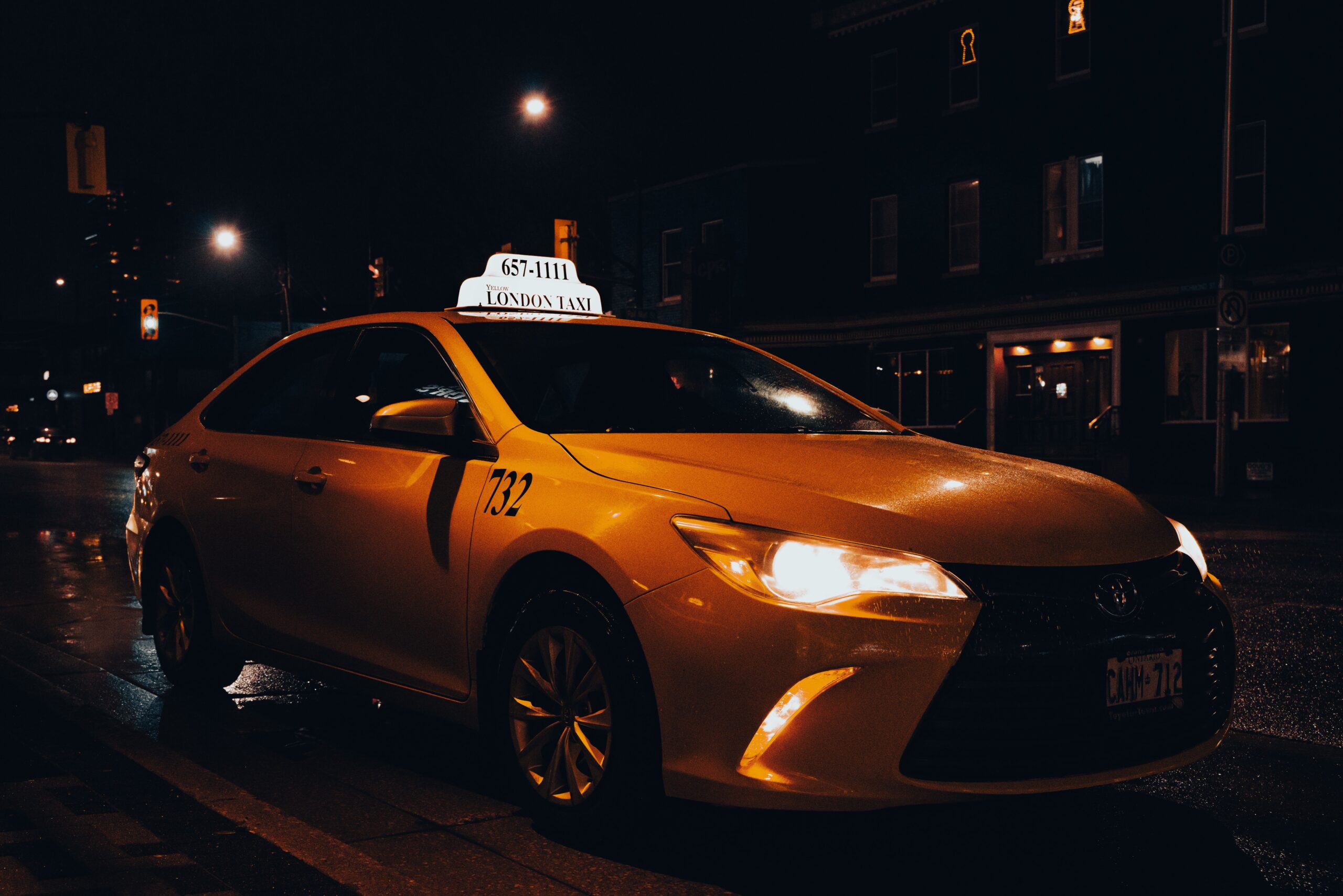 How to Choose the Best Airport Taxi Company in Midlothian