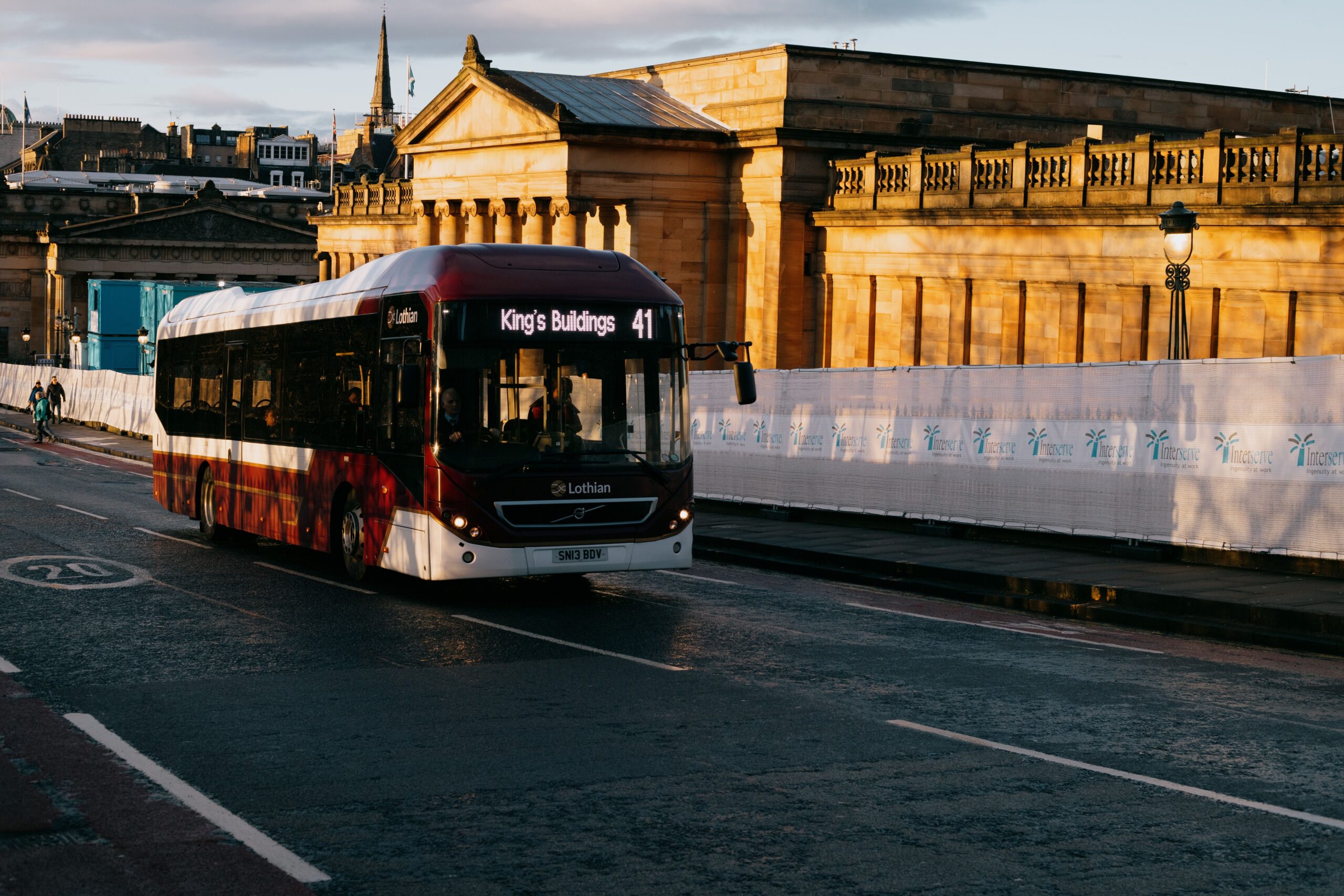 Glasgow to Edinburgh Airport Taxi: Routes, Journey Time and Fixed Fares